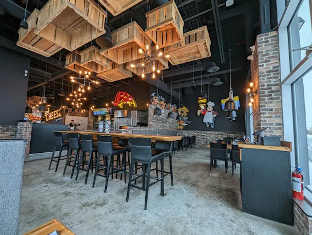 Crust & Crate Fast Fired Pizza Pub