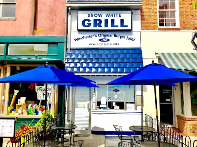 Snow White Grill