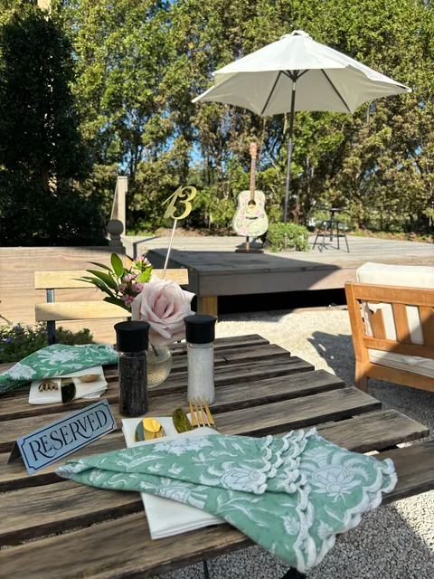 Flora Cafè at White Trail Farm