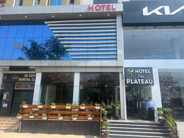 HOTEL THE PLATEAU