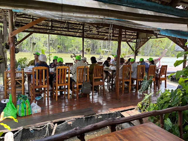 Koh Klang Seafood Restaurant