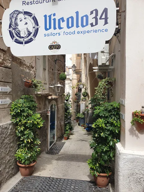 VICOLO 34 Osteria Moderna Calabrese ~ Ristorante ~cucina tipica calabrese ~ pesce ~ Colazione Internazionale ~All you can eat