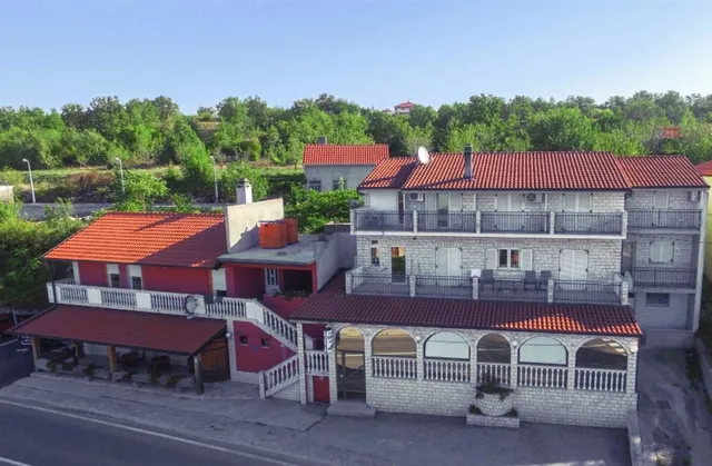 Rooms Marijana Konoba Sv. Roko