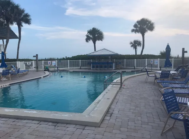 Four Winds Beach Resort