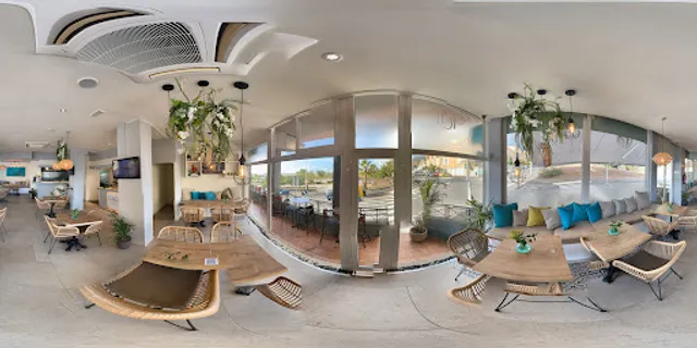 Daria's Bakery & Bistro | Breakfast & Lunch