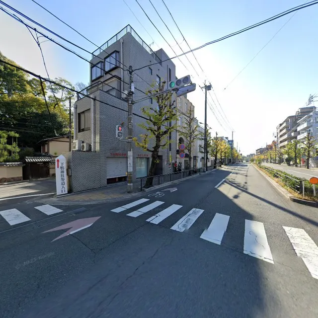 〒606-0817 Kyoto, Sakyo Ward, Shimogamo Nishibayashichō, 1-1 アートギャラリープレール