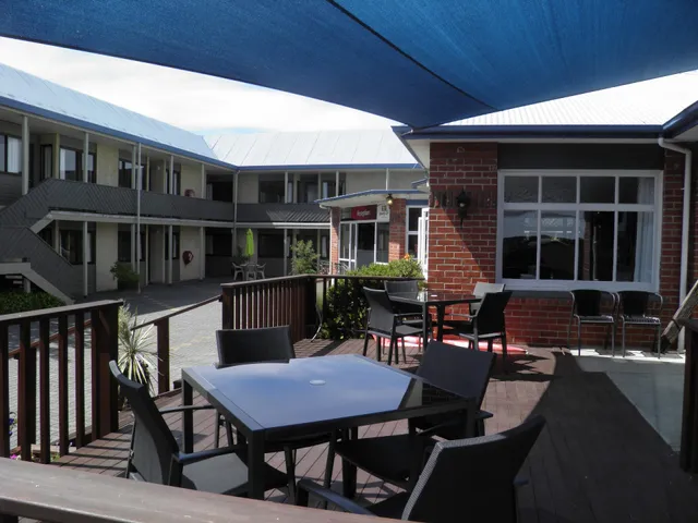 Centennial Court Hotel