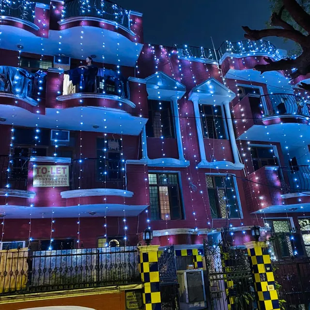 PG for Girls Near Iffco Chowk (Metro STAR PG)