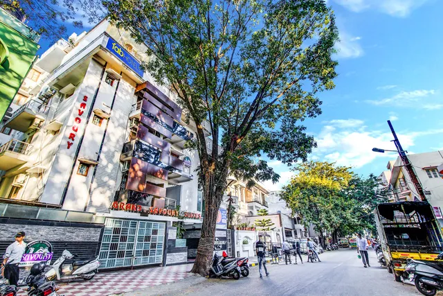 Grand Savoury Suites