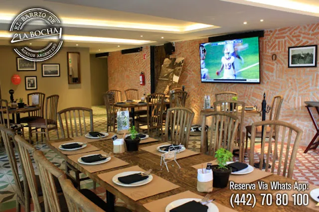 El Barrio De La Bocha Asador Argentino