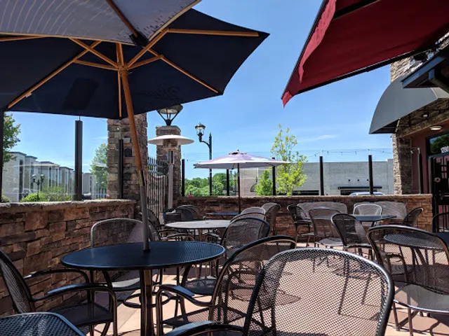 Umi Japanese Steakhouse & Sushi Lounge