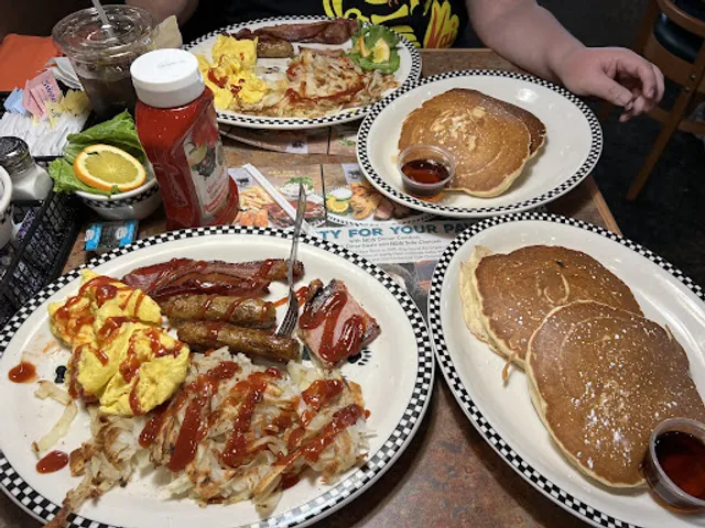 Black Bear Diner San Antonio City Base