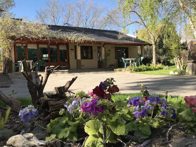 El Colibrí Cabañas De La Naturaleza - Hospedaje en Trelew