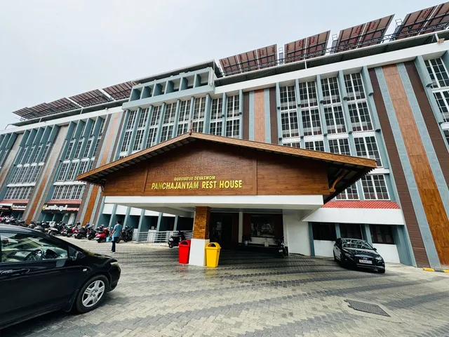 PANCHAJANYAM REST HOUSE, GURUVAYOOR(പാഞ്ചജന്യം)
