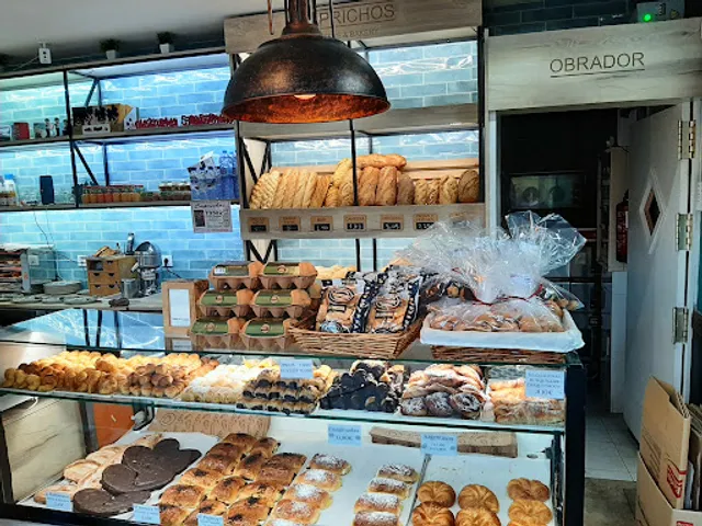 Caprichos Coffee & Bakery