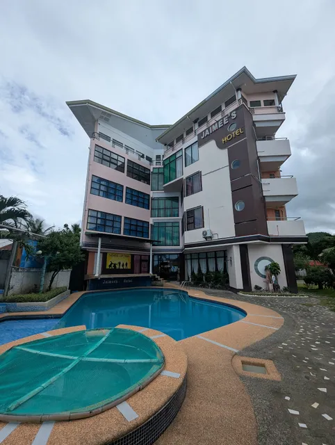 Jaimee's Hotel & Resort