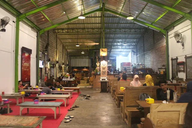 MERDEKA CAFE