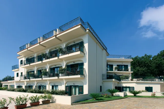 Nastro Azzurro & Occhio Marino Resort