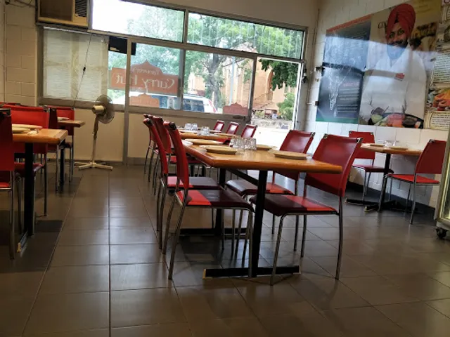 Tanveer's Curry Hut Boonah