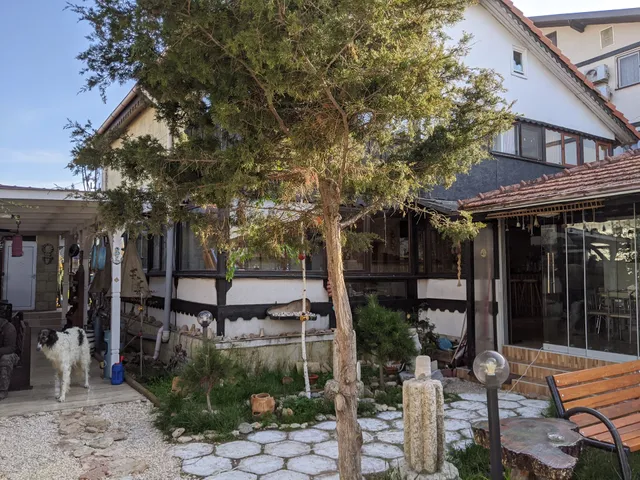 La Doi Pași de Mare