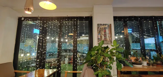 공간 Coffee & Beer