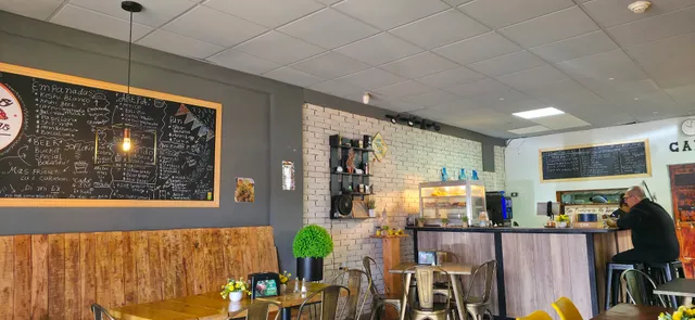 Lili's Empanadas y Mas