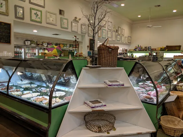 Cush's Grocery & Market