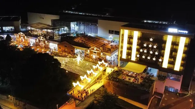 Centro Comercial El Puente