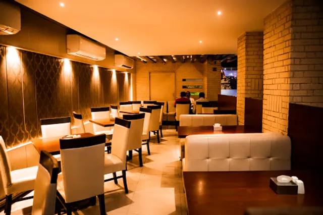 Saheb Restaurant & Bar