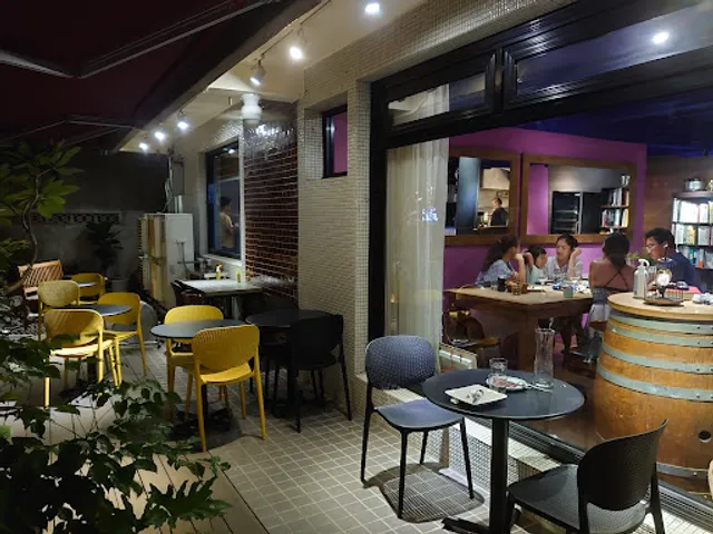 RéeL French bistro meal