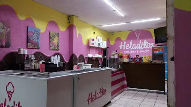 Heladitos paleteria & snacks