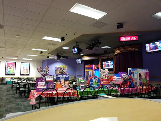 Chuck E. Cheese