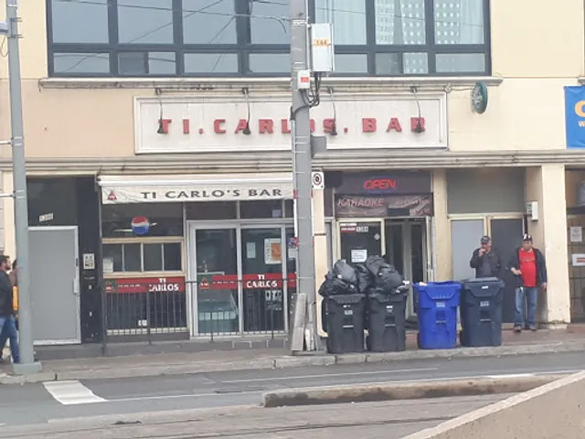 Ti Carlos Bar