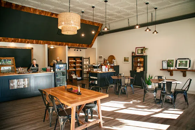 FarmHouse PoundCakes bakery * tearoom * scottish provisions