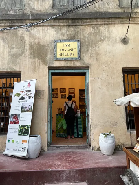 1001 Organic Spicery (at Hurumzi)