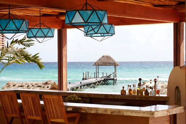 Coral Restaurant & Bar by Viceroy