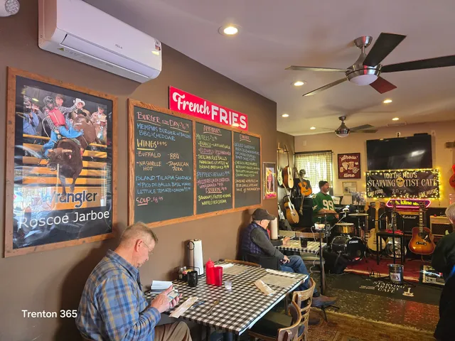 Starving Artist Cafe