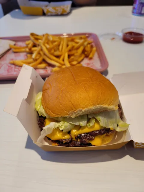 Lil' Empire Burger - Capitol Hill