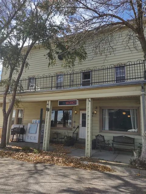 Harrison House Hotel