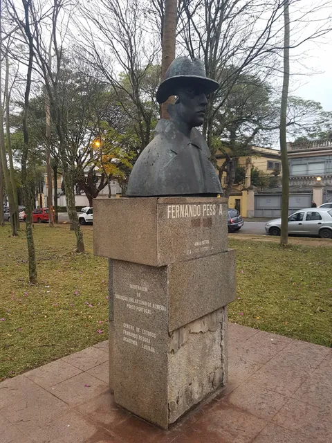 Praça Professor Rossini Tavares de Lima