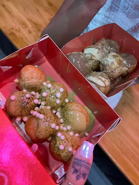 Louk & Bee Doughpuffs