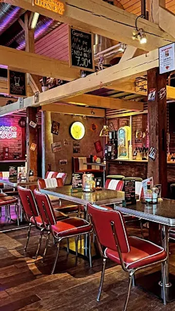 Moe's Roadhouse – Hauptbahnhof