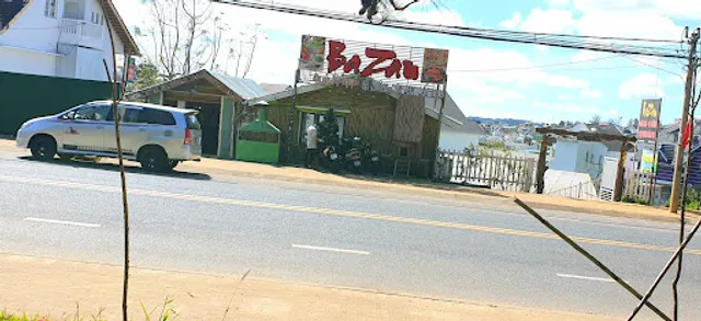 Gà Nướng Cơm Lam Bazan