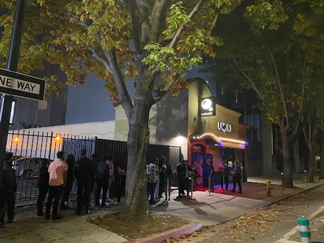 Liquid Restaurant and Lounge