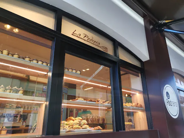 La Pedrera Confitería- Obrador