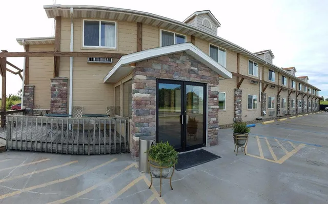 Rock Creek Hotel/RV Park