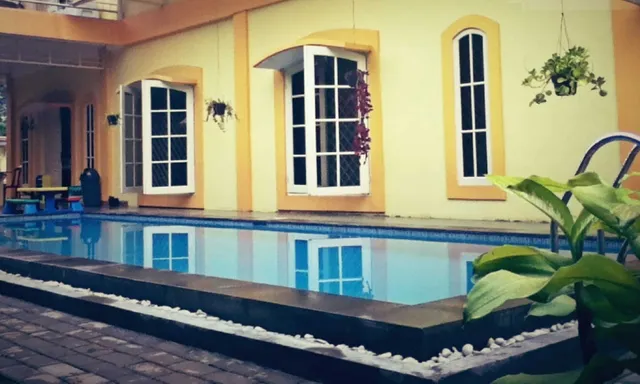 Arimbi Cibulan Suites