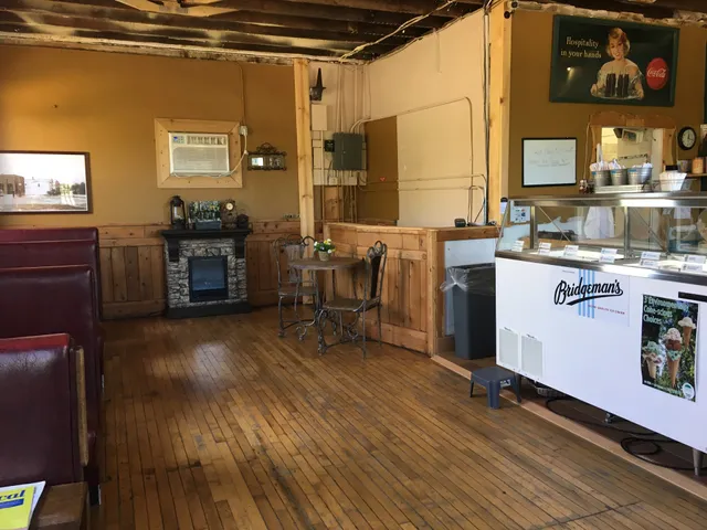 Sunrise River Tubing, Ice-Cream & Snack Shoppe