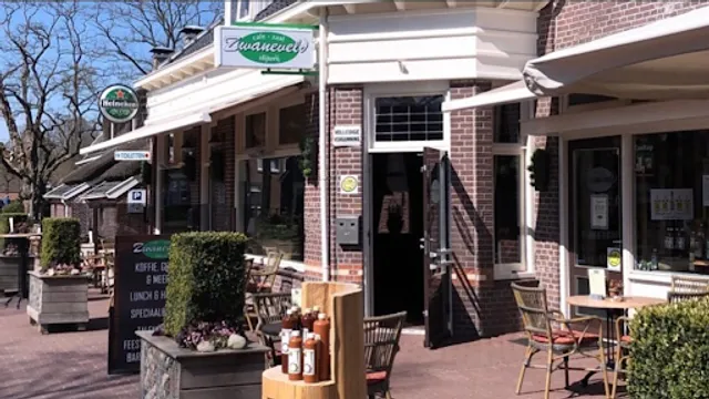 Café-Zaal-Slijterij Zwaneveld