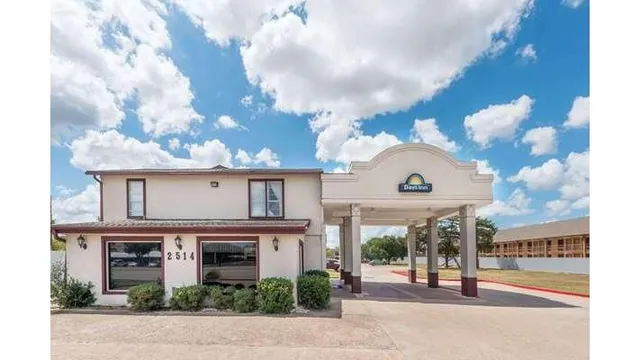 Days Inn by Wyndham Bryan College Station
